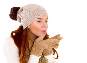 Модные шапки для женщин: что носить этой осенью и зимой?